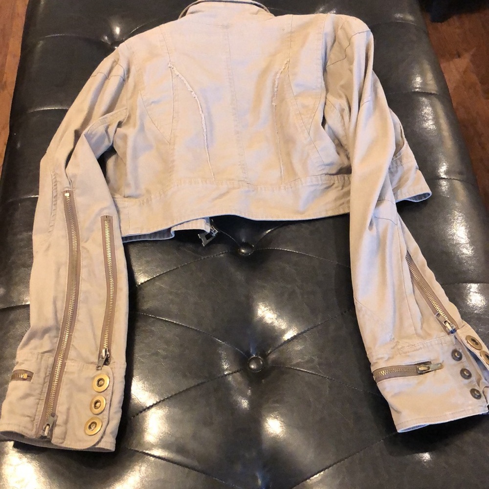 Urban unique upscale look! short jacket small - Picture 6 of 10